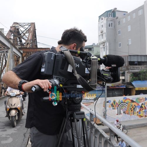 review of Pierre-Antonie Mounoud about local film fixing in Vietnam